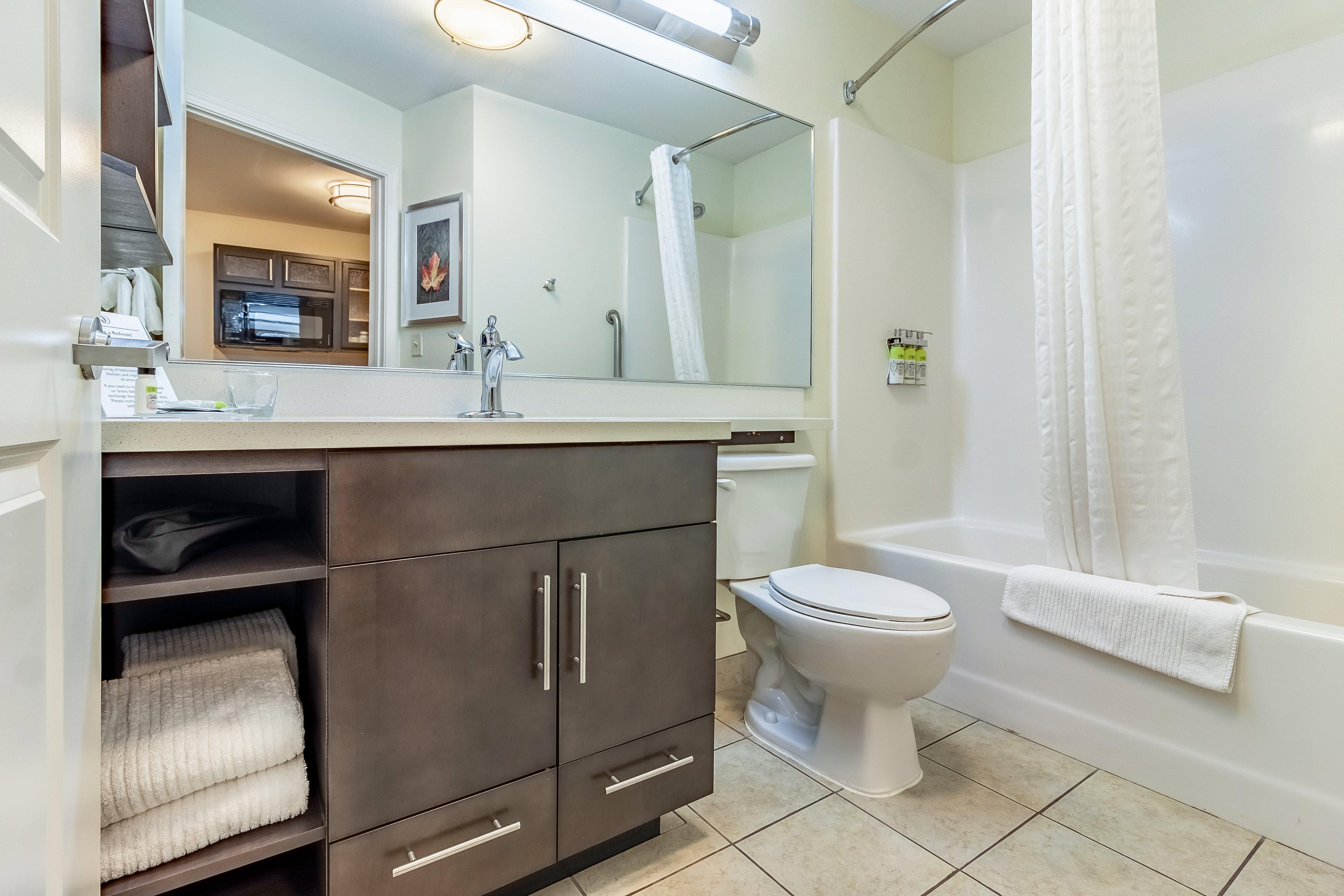 Candlewood Suites Lincoln By Ihg Экстерьер фото