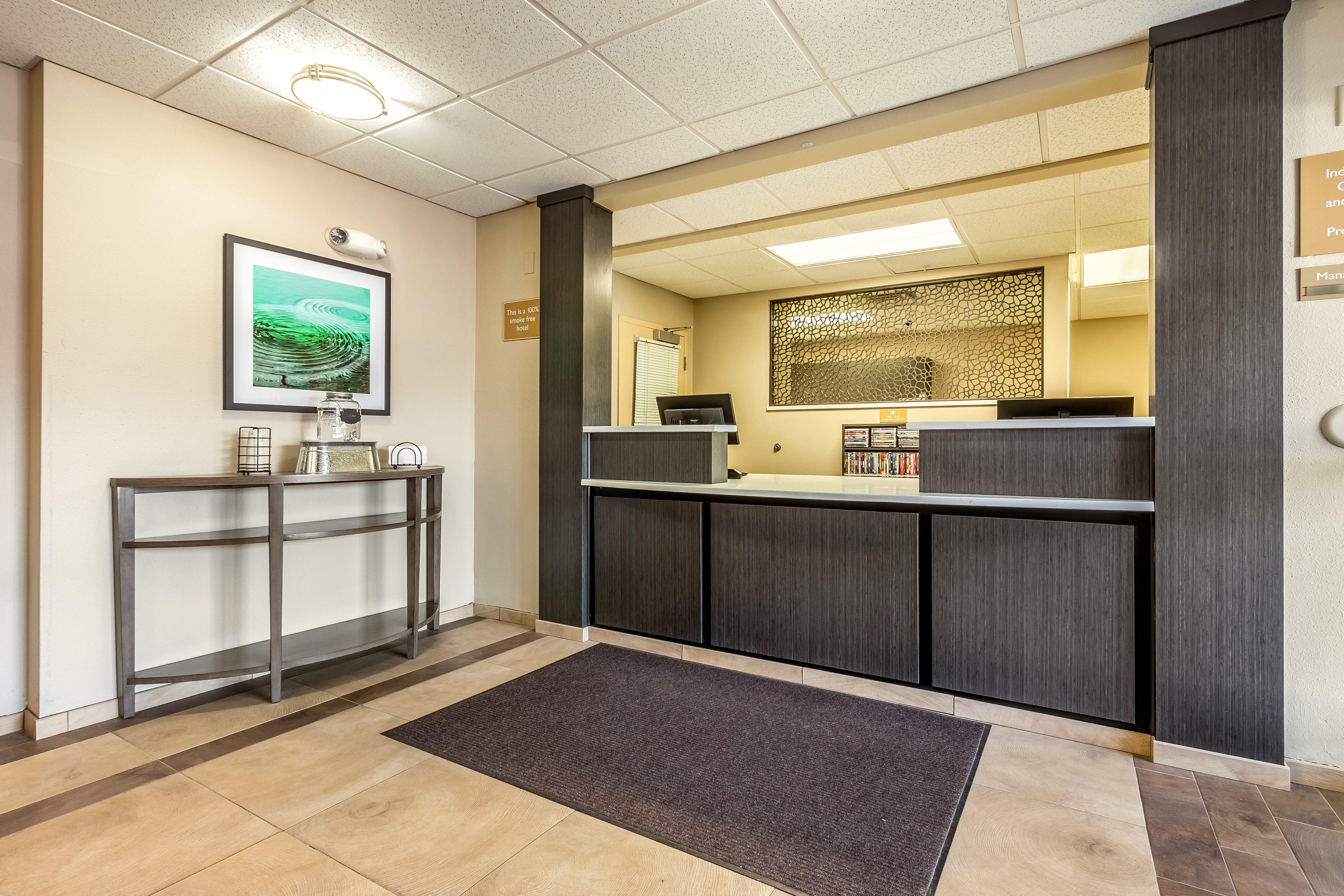 Candlewood Suites Lincoln By Ihg Экстерьер фото