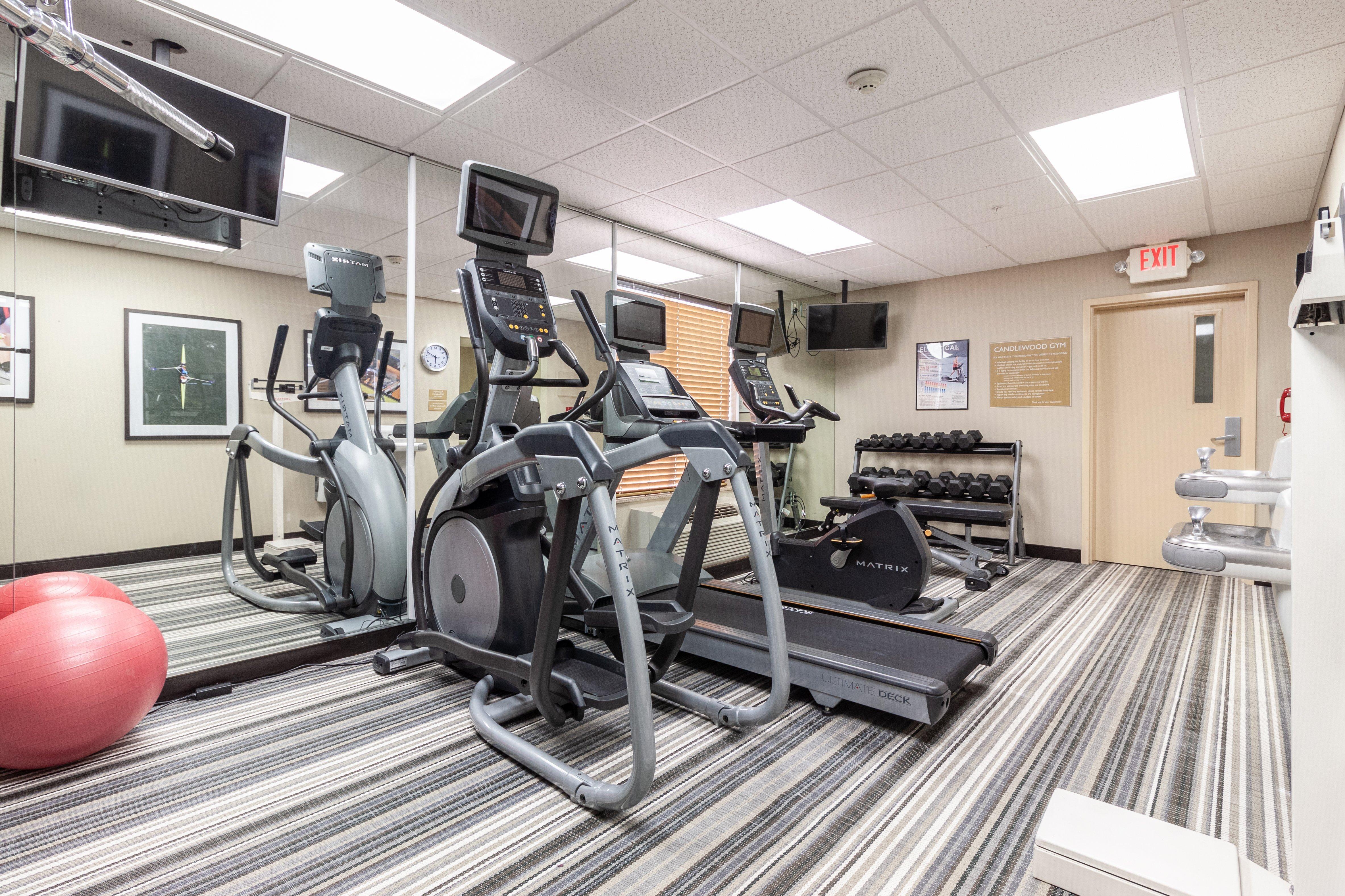 Candlewood Suites Lincoln By Ihg Экстерьер фото