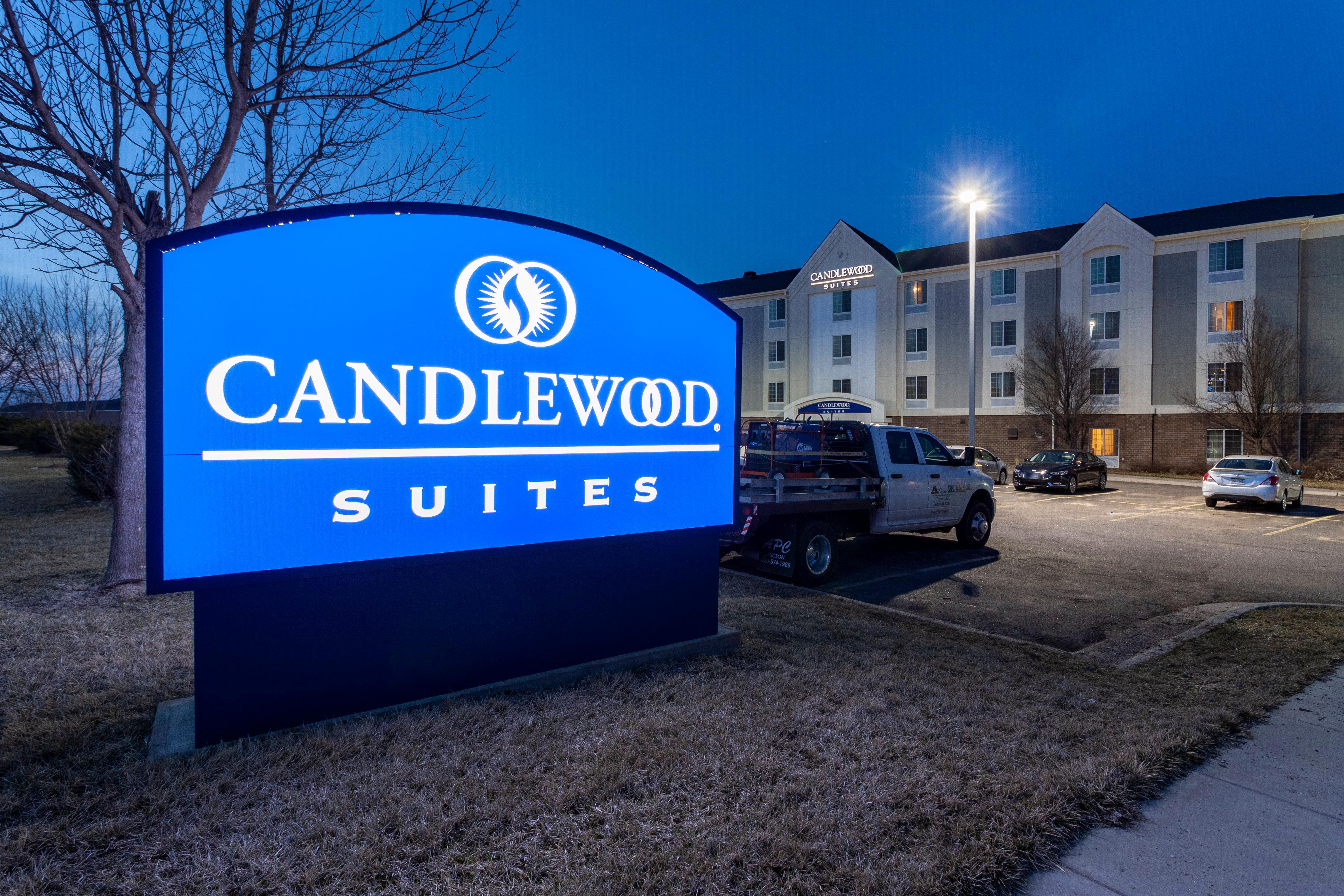 Candlewood Suites Lincoln By Ihg Экстерьер фото