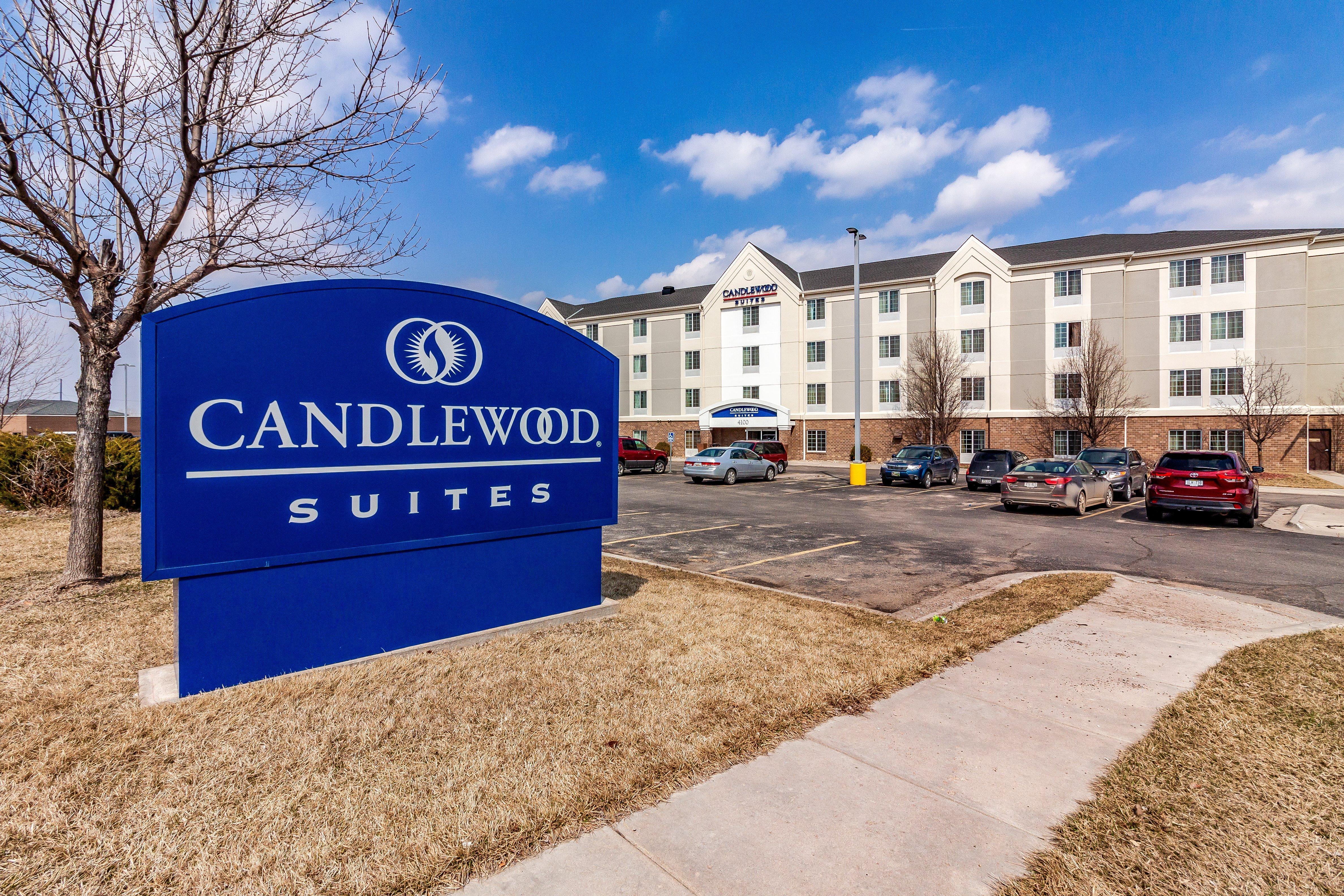 Candlewood Suites Lincoln By Ihg Экстерьер фото