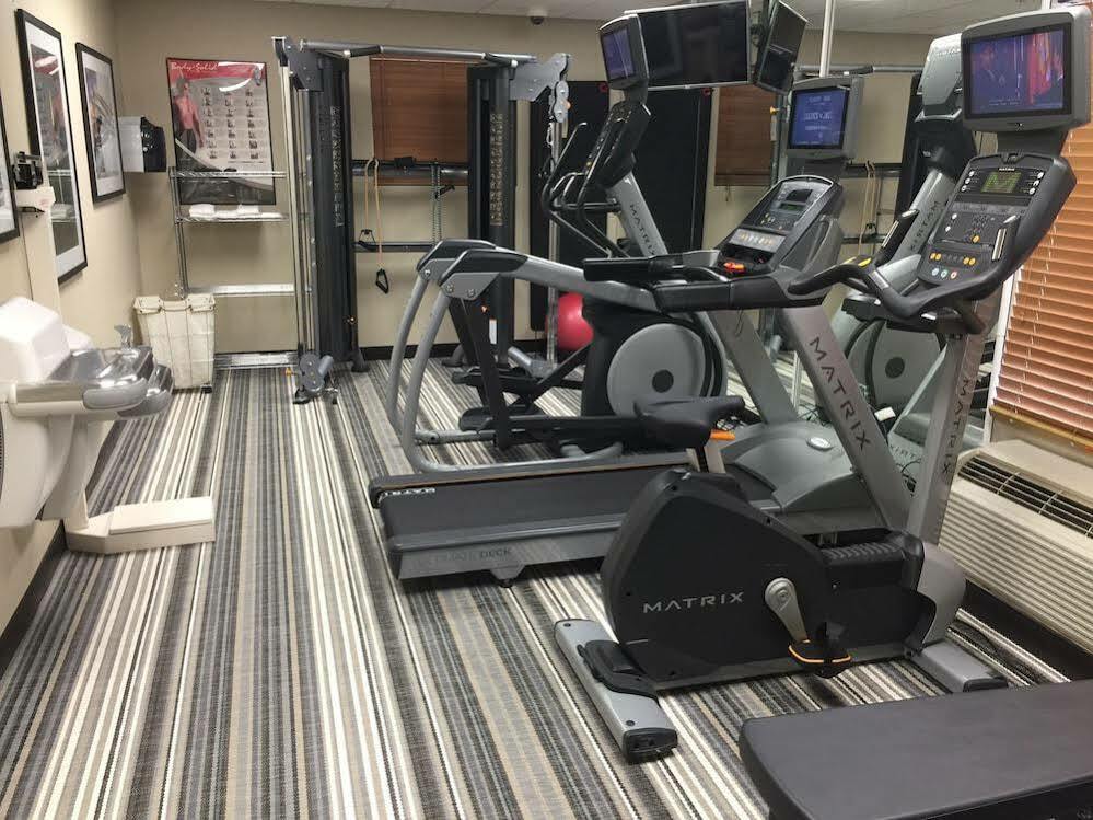 Candlewood Suites Lincoln By Ihg Экстерьер фото